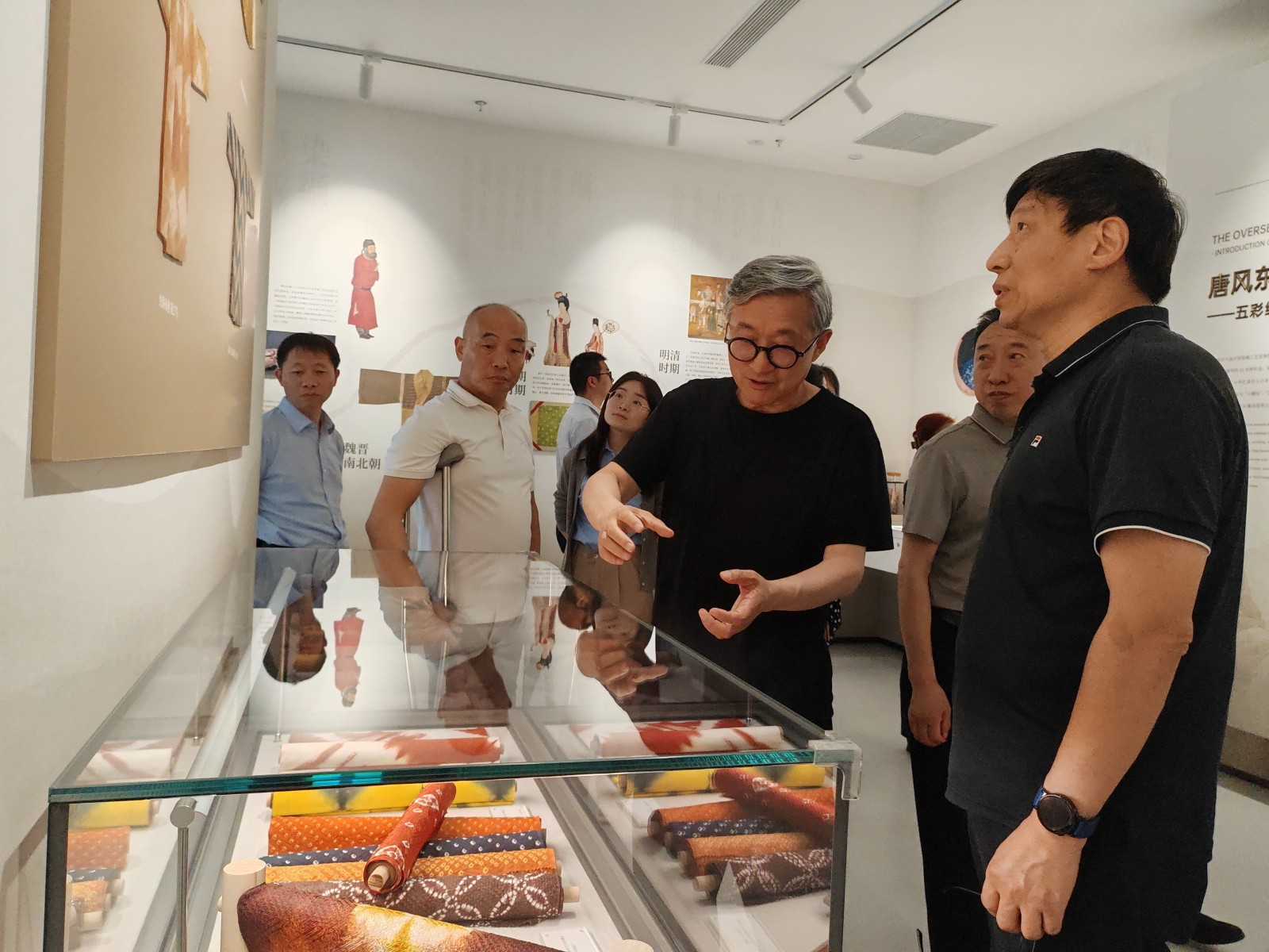 顾总--官网.jpg